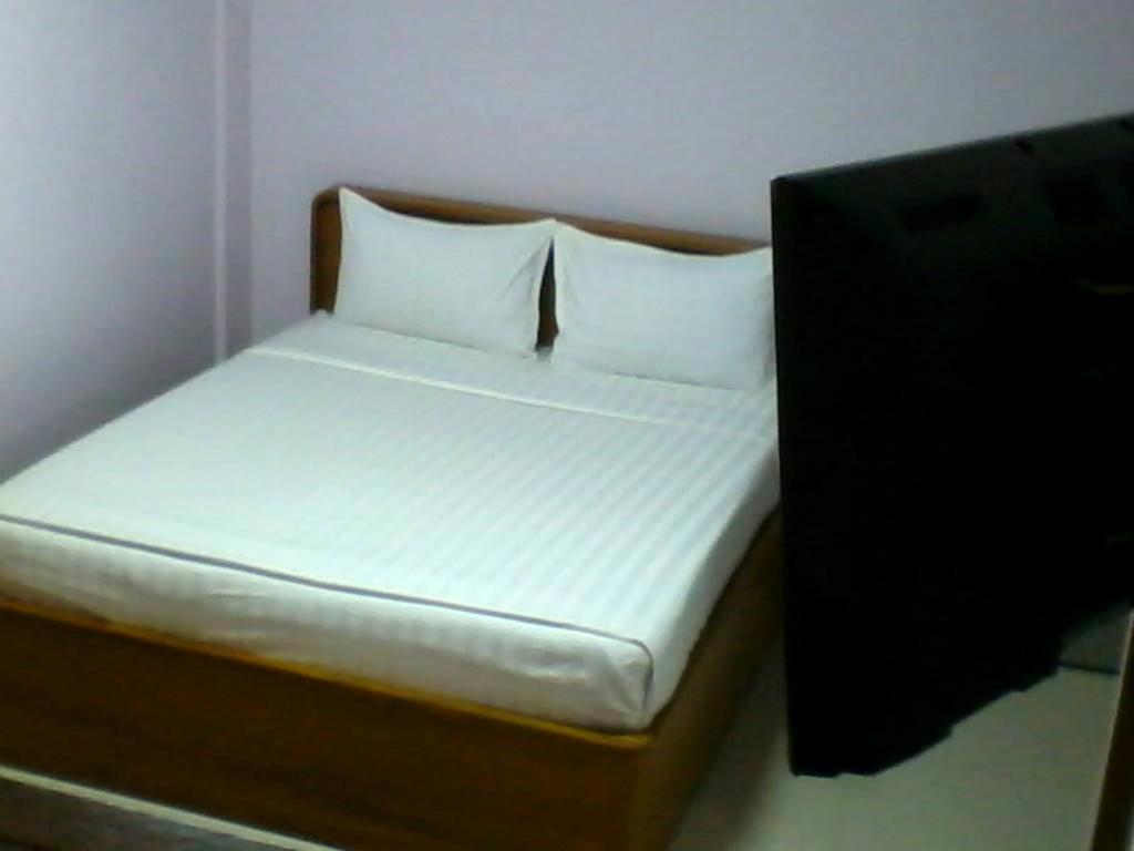 Aung Tha Pyay Hotel 3 Янгон Номер фото