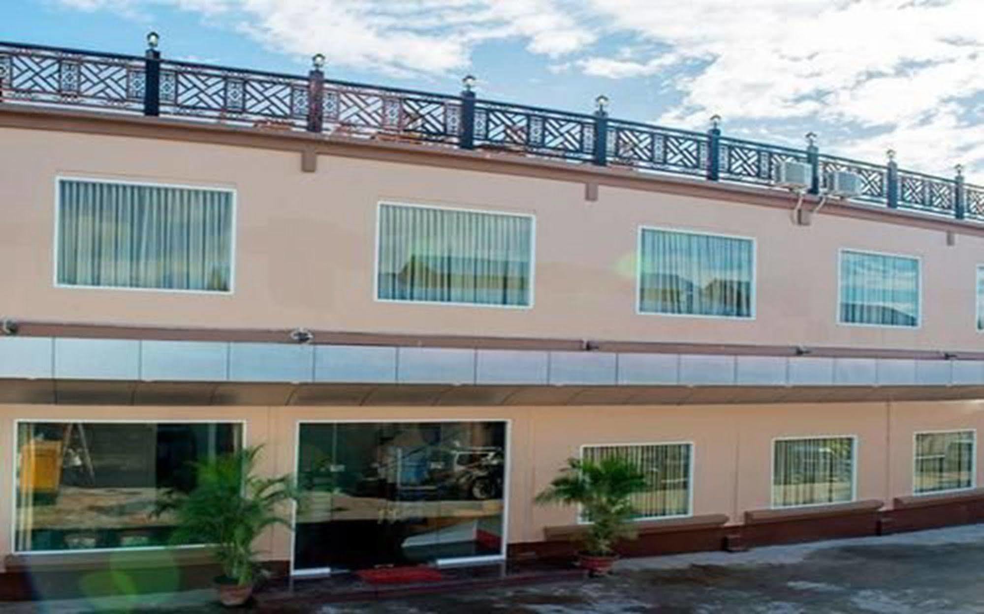 Aung Tha Pyay Hotel 3 Янгон Экстерьер фото