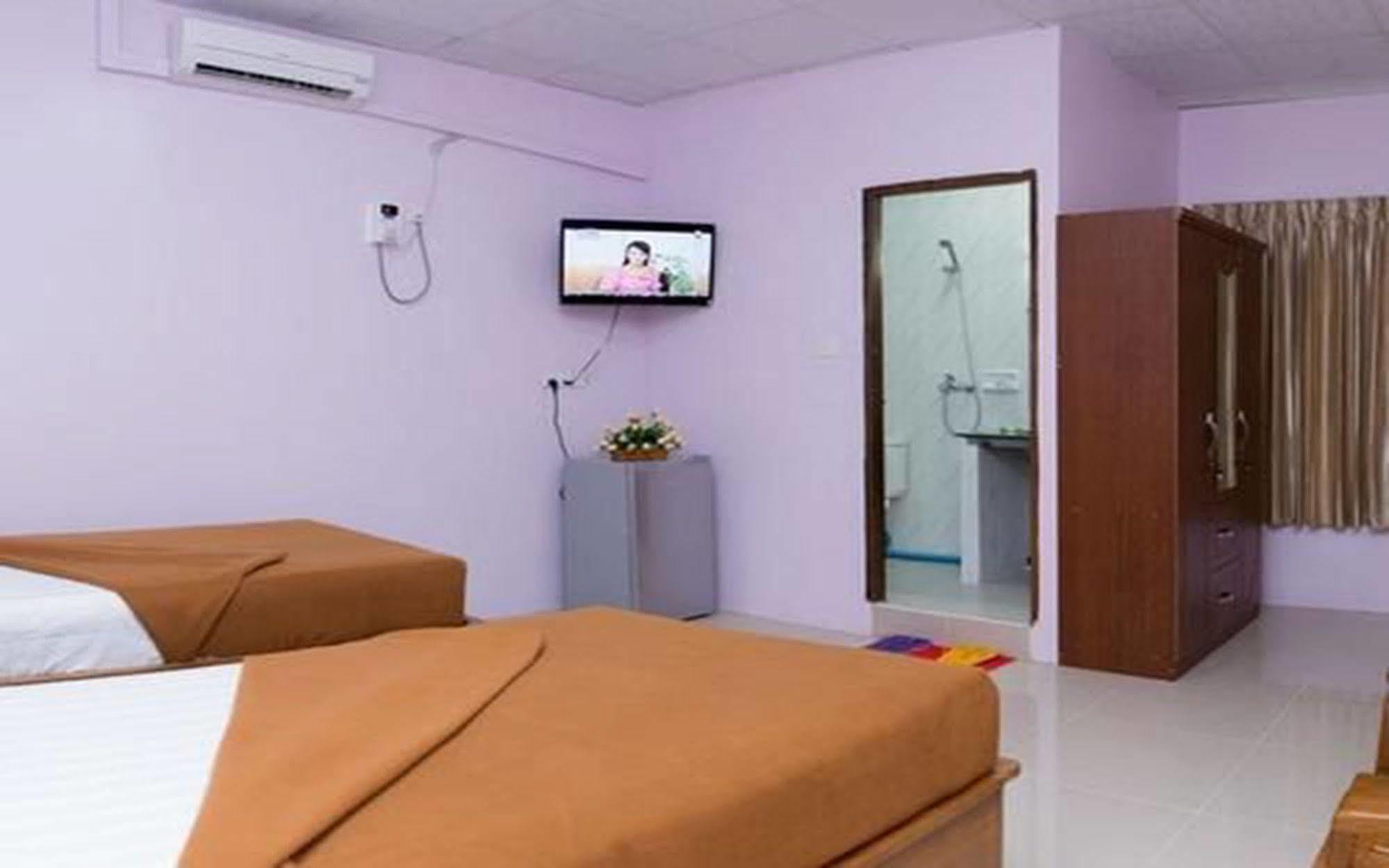 Aung Tha Pyay Hotel 3 Янгон Экстерьер фото