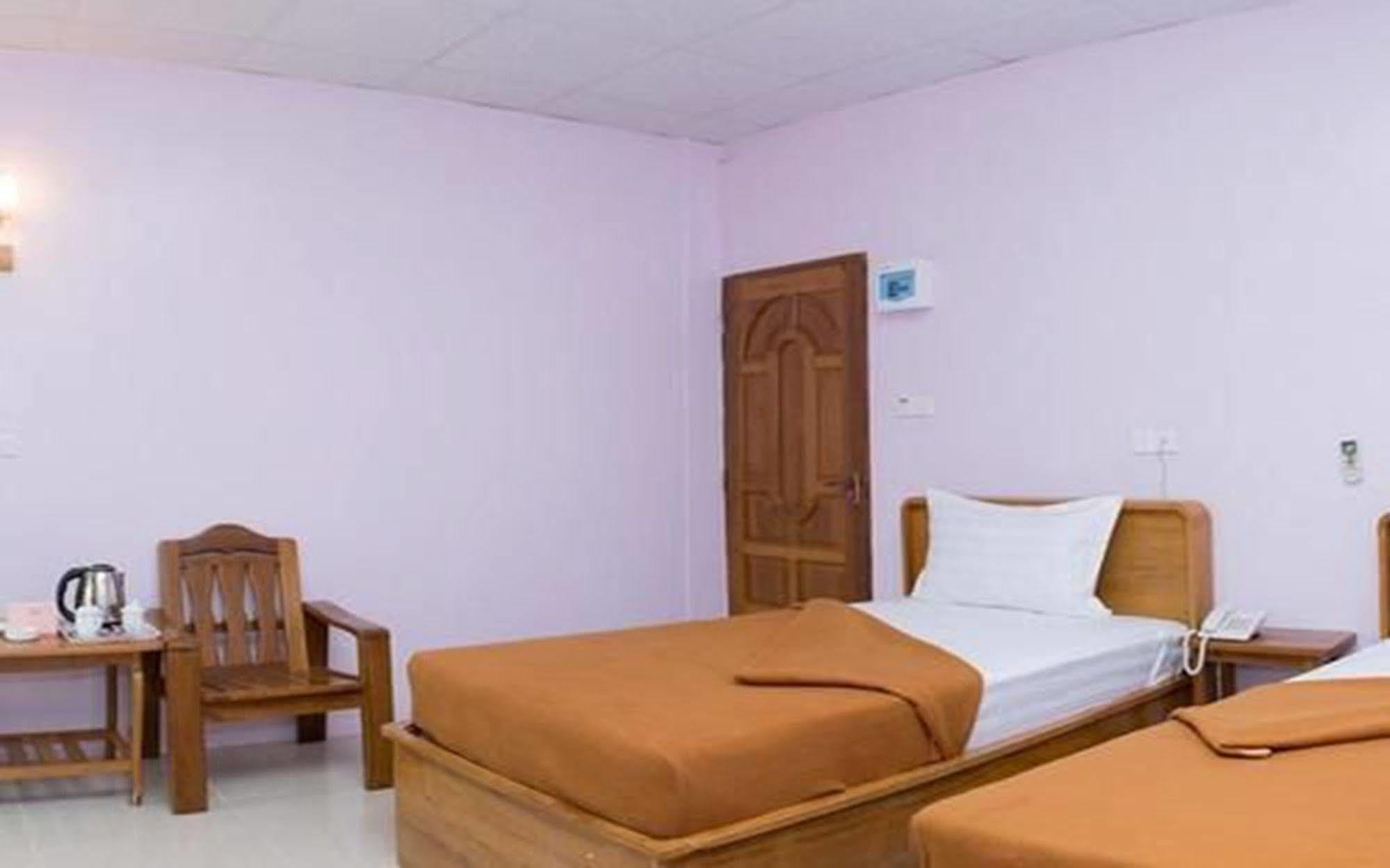 Aung Tha Pyay Hotel 3 Янгон Экстерьер фото