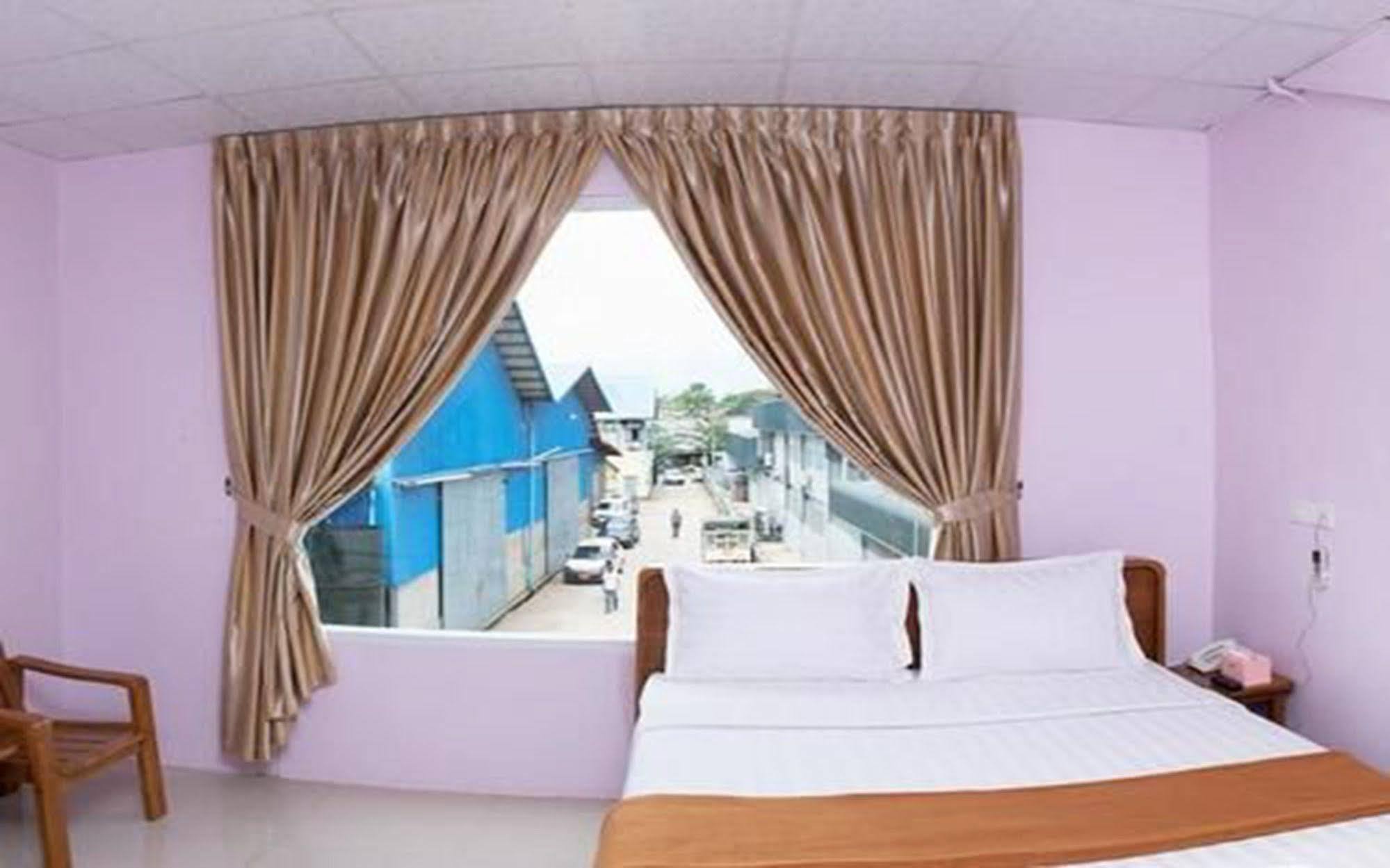 Aung Tha Pyay Hotel 3 Янгон Экстерьер фото